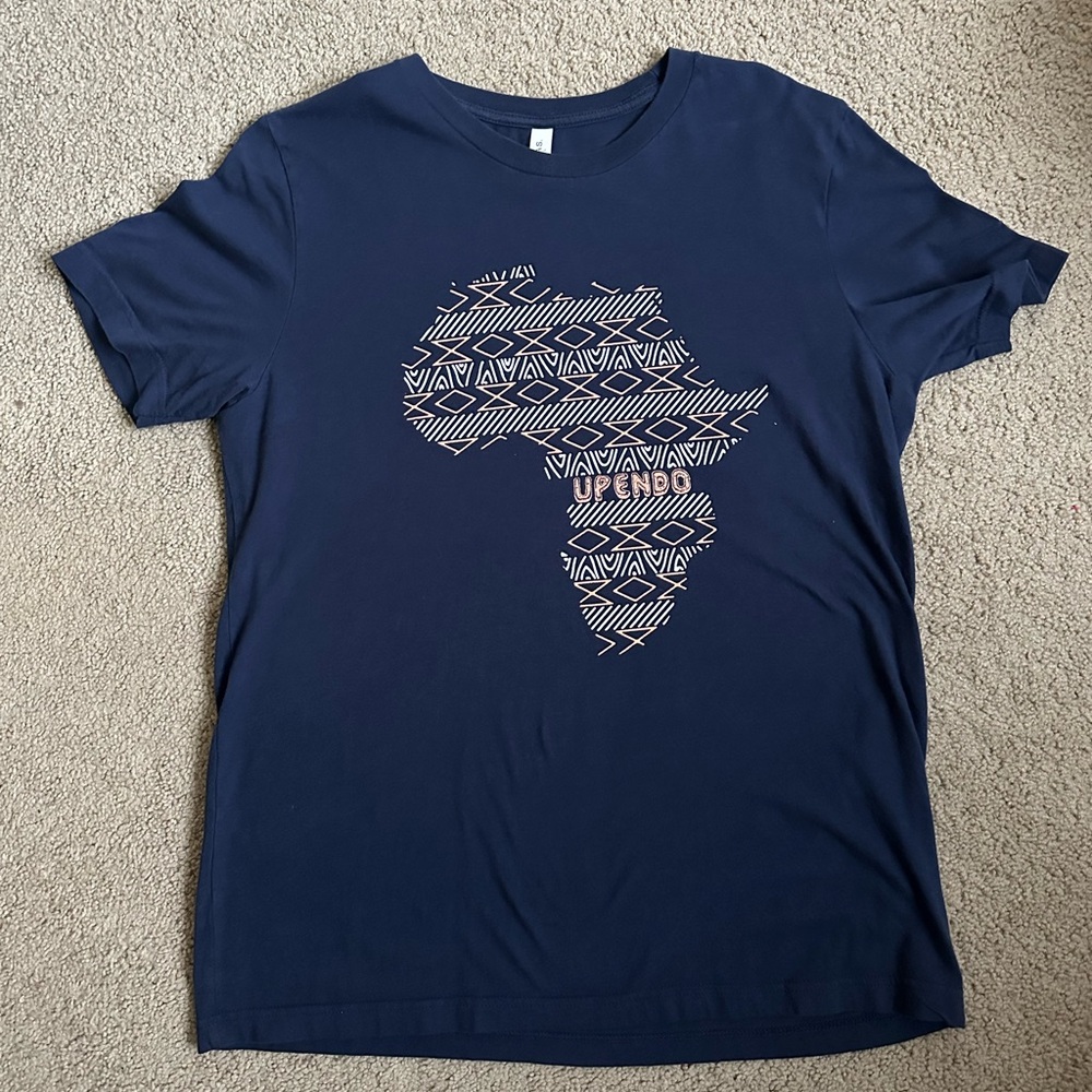 Africa Graphic Tee Size Large